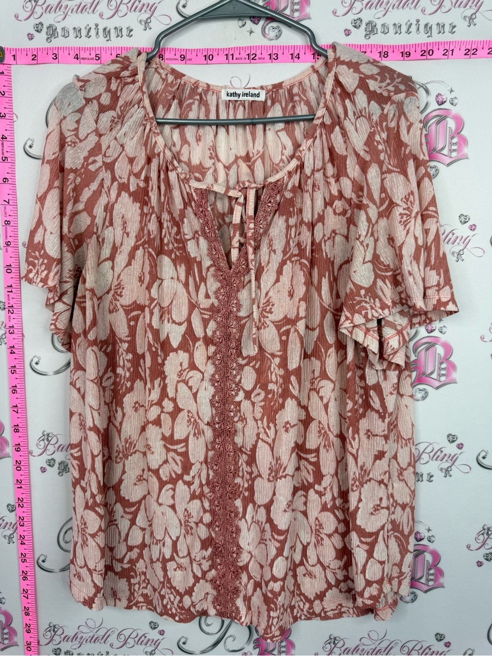 kathy ireland Rust and Cream Floral Tie-Front Short Sleeve Top